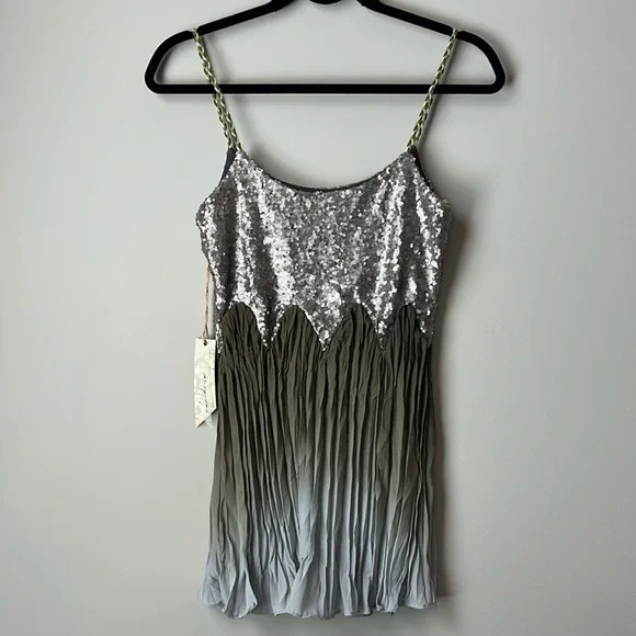 BKE Top Green and Silver Sequin and Sheer Tank Top Size Small - Picture 4 of 4